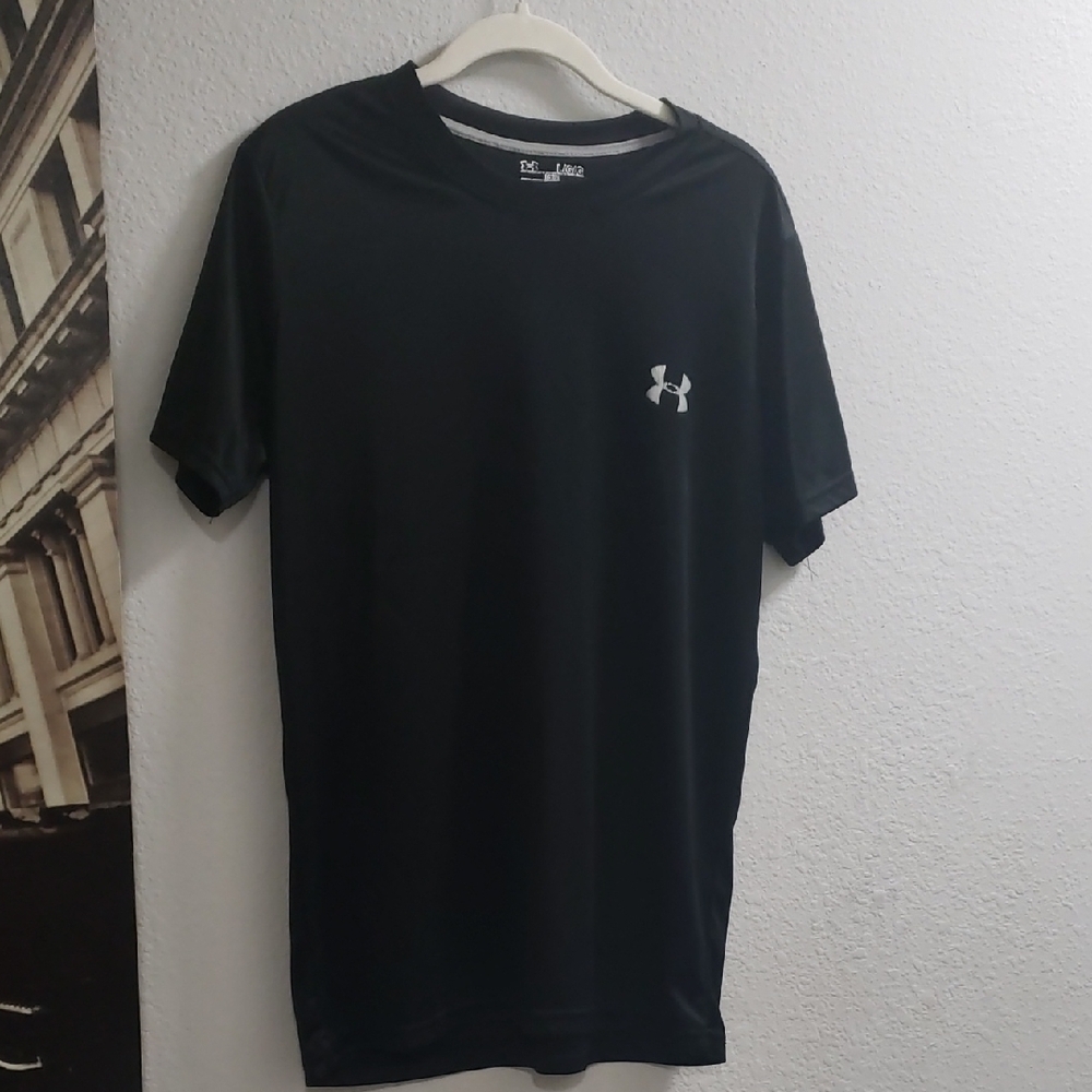 Under Armour Men's Black Short Sleeve Tee